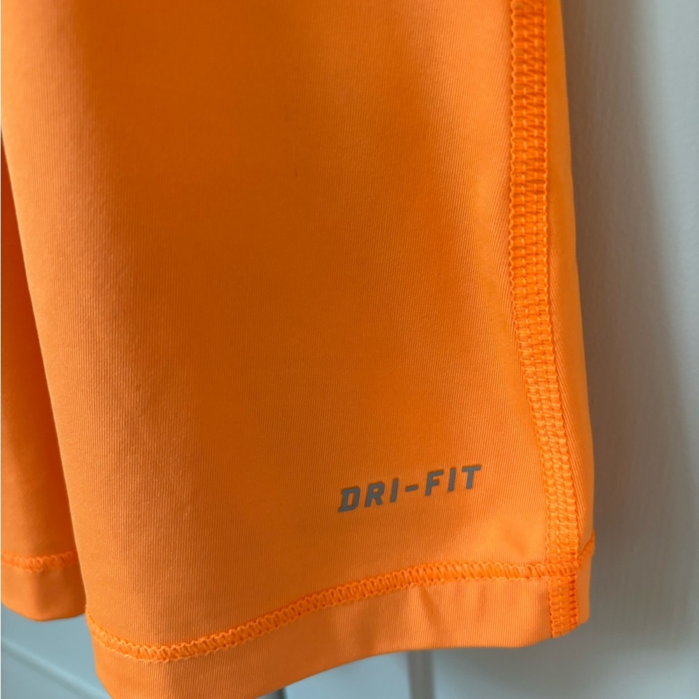 Nike Orange Sleeveless Fitted Tank Top Nike Pro Dri Fit - Picture 5 of 5